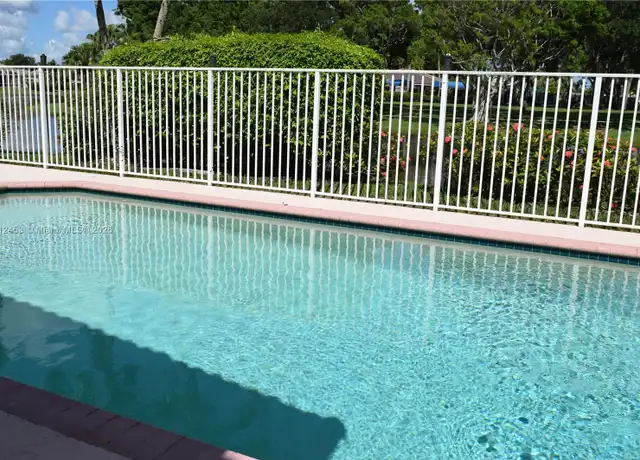Property at 991 Crestview Cir, Weston, FL, 33327, 6 beds, 4 baths, [object Object]