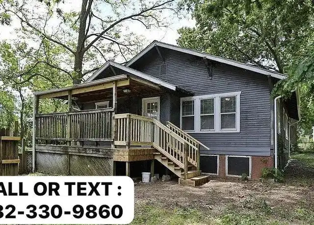 Property at 823 E Webster St, Springfield, MO, 65802, 3 beds, 2 baths, [object Object]