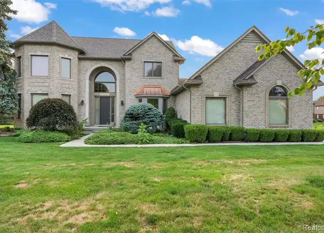 Property at 40387 Emerald Ln E, Clinton Township, MI, 48038, 3 beds, 2.5 baths, [object Object]