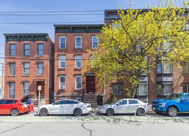 Property at 204 Columbus Dr #3, Jersey City, NJ, 07302, 3 beds, 1 bath, [object Object]