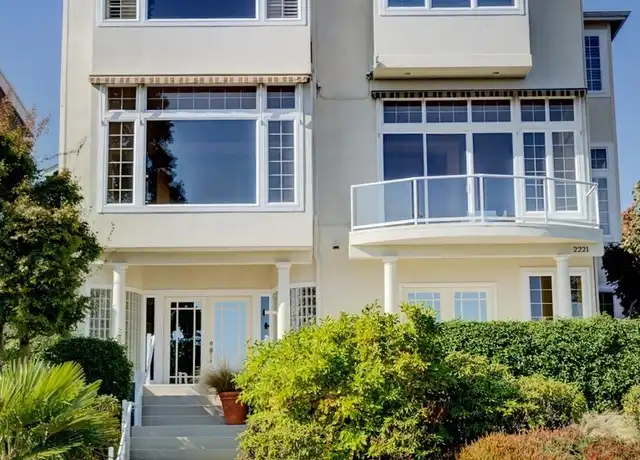 Property at 2221 Viewmont Way W, Seattle, WA, 98199, 4 beds, 3.5 baths, [object Object]