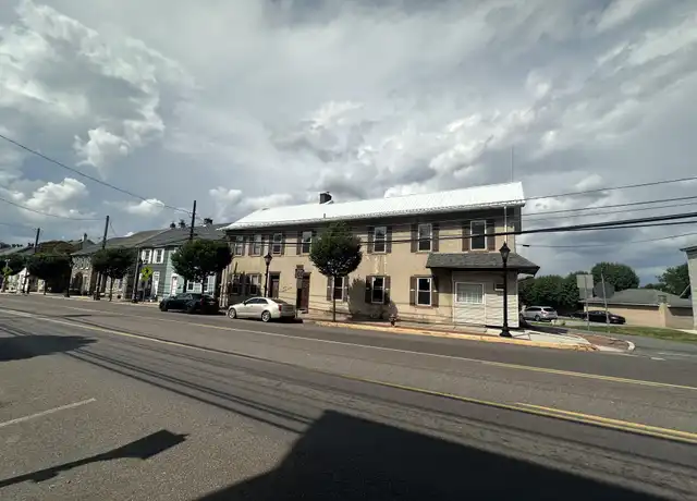 Property at 1 W Main St Unit C, Macungie, PA, 18062, 2 beds, 1 bath, [object Object]