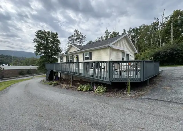 Property at 355-357 Edella Rd Unit 1, South Abington Township, PA, 18411, 3 beds, 1 bath, [object Object]