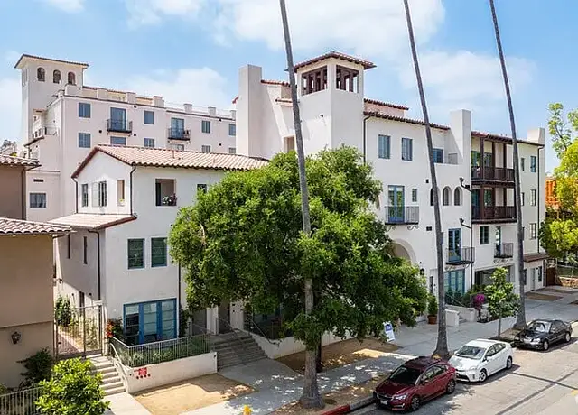 Photo of 111 N Madison Ave, Pasadena, CA 91101