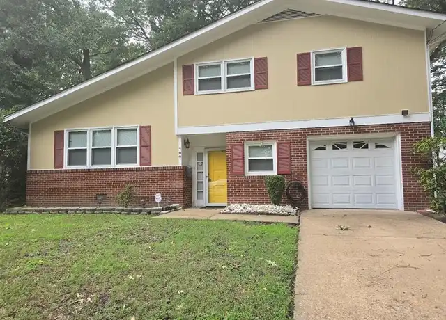 Property at 7007 Roanoke Ave, Newport News, VA, 23605, 3 beds, 1.5 baths, [object Object]