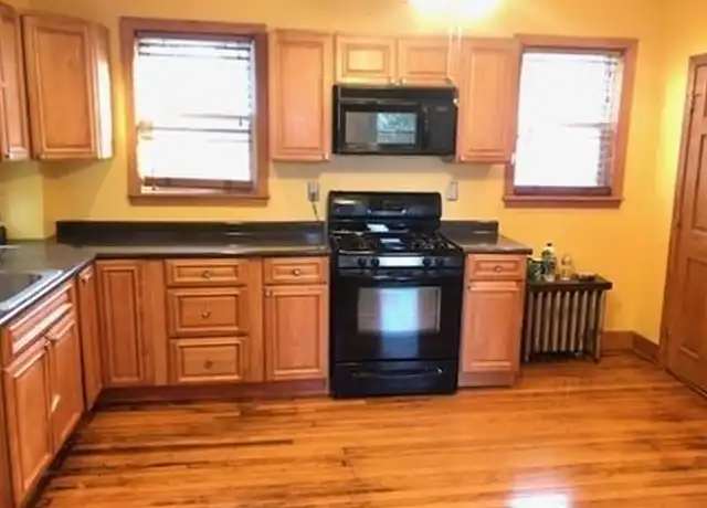 Property at 67 Prospect St Unit 2, Somerville, MA, 02143, 3 beds, 1 bath, [object Object]