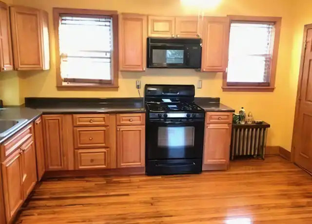 Property at 67 Prospect St Unit 2, Somerville, MA, 02143, 3 beds, 1 bath, [object Object]
