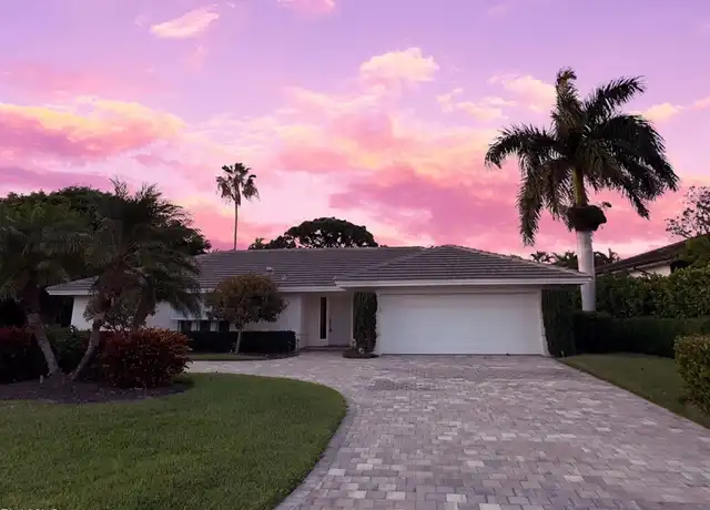 Property at 635 Fountainhead Ln, Naples, FL, 34103, 4 beds, 3 baths, [object Object]