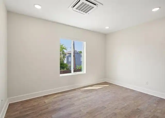 Property at 4625 Virginia Ave #104, Dallas, TX, 75204, 1 bed, 1 bath, [object Object]