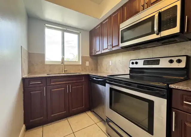Property at 425 NE 7th Ave Unit 5, Delray Beach, FL, 33483, 1 bed, 1 bath, [object Object]