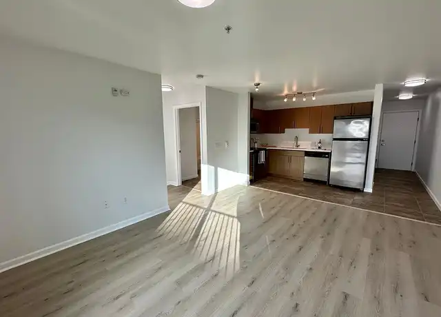Property at View 420 - 420 Queen Anne Ave N, Seattle, WA, 98109, 1-2 bed, 1-2 bath, [object Object]