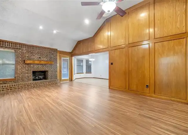 Property at 5637 Guadalajara Dr, North Richland Hills, TX, 76180, 3 beds, 2 baths, [object Object]
