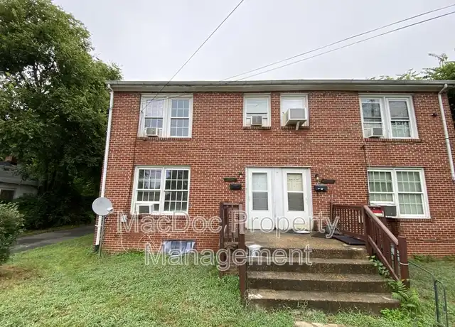 Property at 904 Myrick St, Fredericksburg, VA, 22401, 3 beds, 2 baths, [object Object]