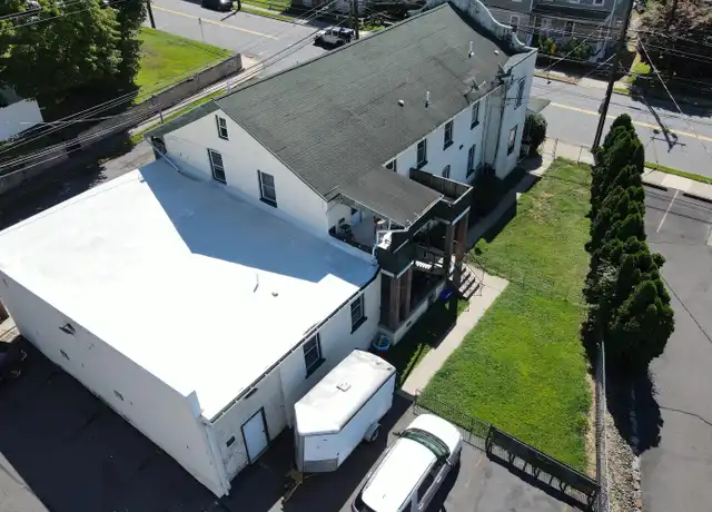 Property at 281 E Main St Unit 5, Plymouth, PA, 18651, 1 bed, 1 bath, [object Object]