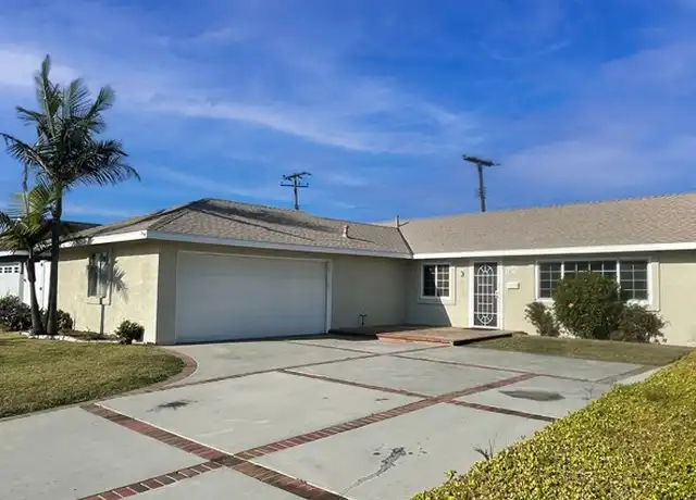 Property at 14332 Thunderbird Cir, Huntington Beach, CA, 92647, 4 beds, 2 baths, [object Object]