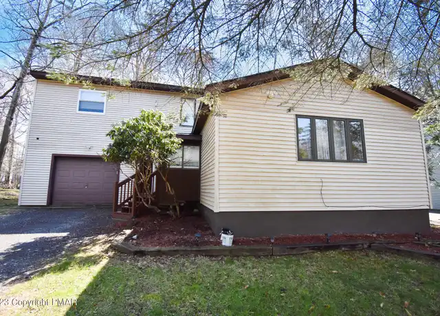 Property at 7175 Mountain Dr, Tobyhanna, PA, 18466, 5 beds, 3 baths, [object Object]