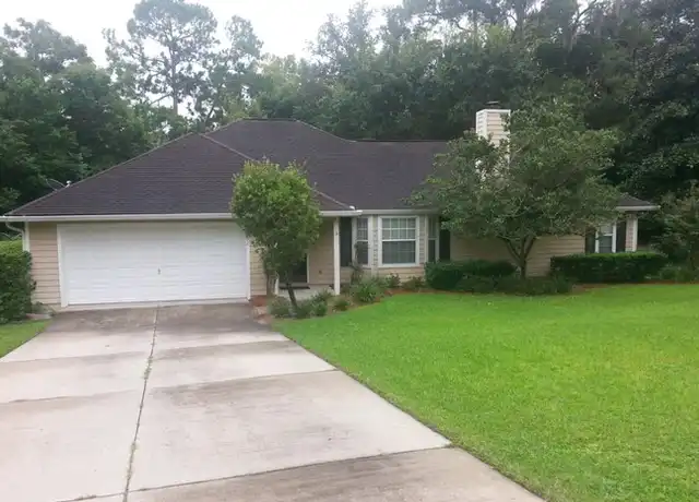 Property at 1102 SE 10th St, Ocala, FL, 34471, 3 beds, 2 baths, [object Object]