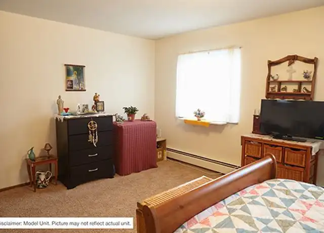 Property at 1420 N Wisconsin St Unit 206, Port Washington, WI, 53074, 1 bed, 1 bath, [object Object]
