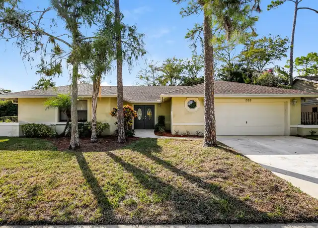 Property at 735 Daffodil Dr, Wellington, FL, 33414, 3 beds, 2 baths, [object Object]