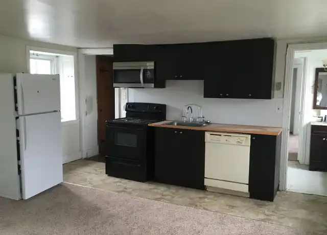 Property at 12 E Germantown Pike Unit 2, Plymouth Meeting, PA, 19462, 1 bed, 1 bath, [object Object]
