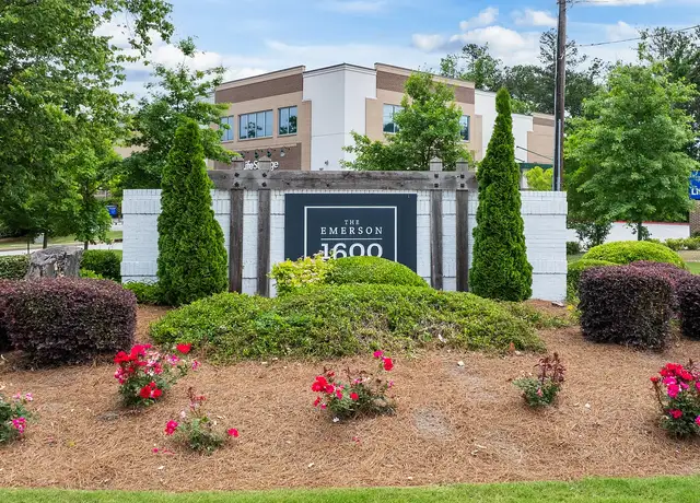Photo of 1600 Tibarron Pkwy SE, Smyrna, GA 30080