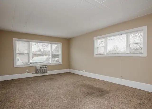 Property at 111 Dolores Dr Unit 117-9, Bensenville, IL, 60106, 1 bed, 1 bath, [object Object]