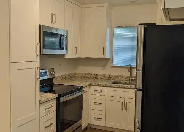 Property at 137 Sierra Dr, Walnut Creek, CA, 94596, 2 beds, 1 bath, [object Object]