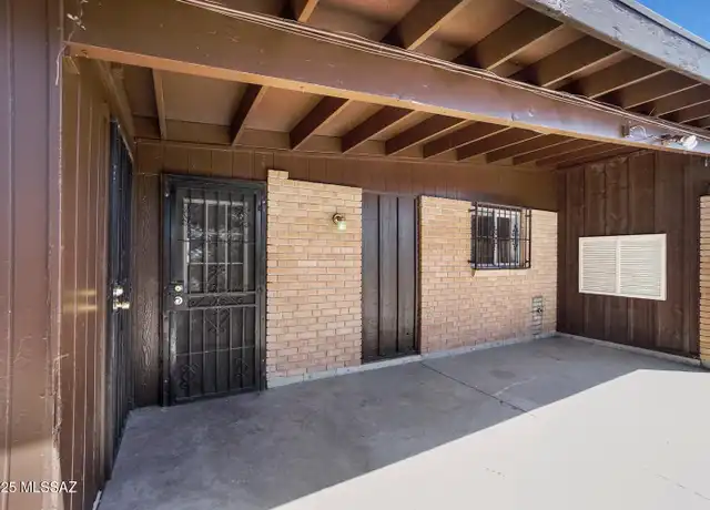 Property at 8702 E Shiloh Pl, Tucson, AZ, 85710, 4 beds, 2 baths, [object Object]