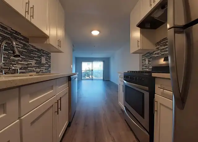 Property at Edgemont Apartments - 1603 N Edgemont St, Los Angeles, CA, 90027, 1-2 bed, 2-10 baths, [object Object]