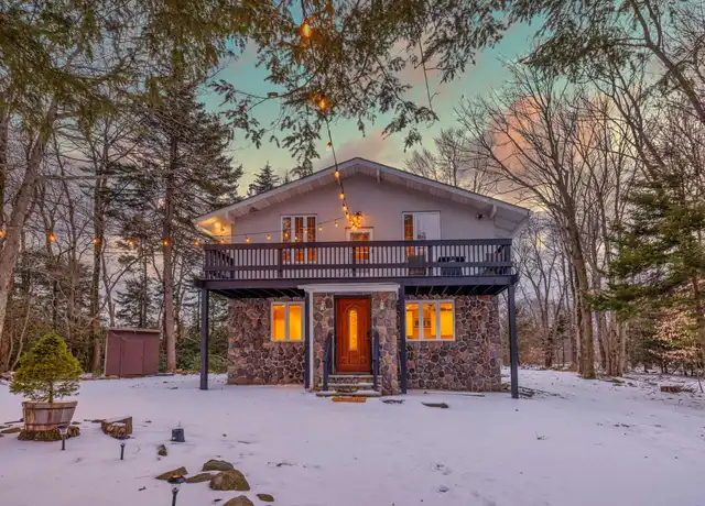 Property at 5130 Navajo Pl, Tobyhanna, PA, 18466, 4 beds, 2.5 baths, [object Object]