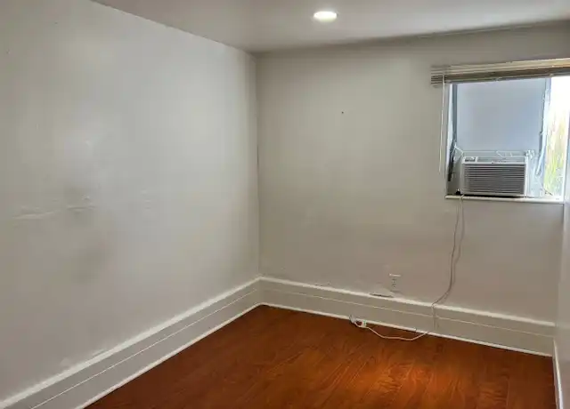 Property at 1895 McClelland St Unit 4 4B, Salt Lake City, UT, 84105, 4 beds, 1 bath, [object Object]