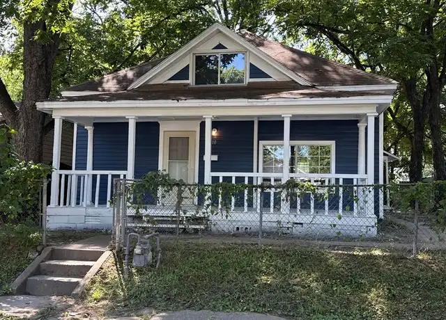 Property at 610 Vine St, Van Buren, AR, 72956, 3 beds, 1 bath, [object Object]