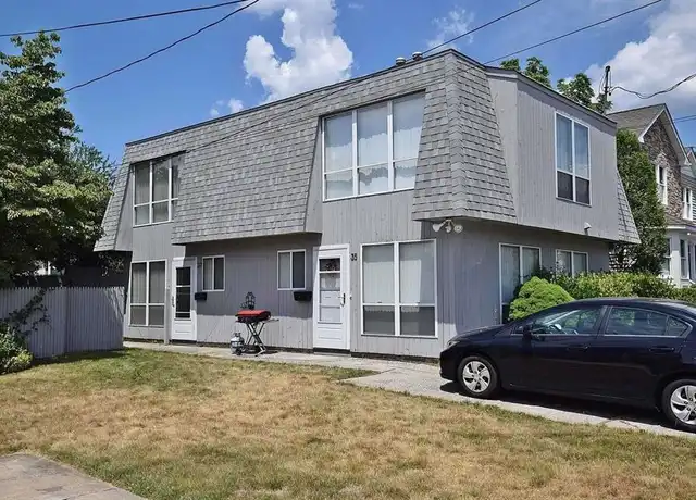 Property at 37 Linwood Rd S, Port Washington, NY, 11050, 1 bed, 1.5 baths, [object Object]