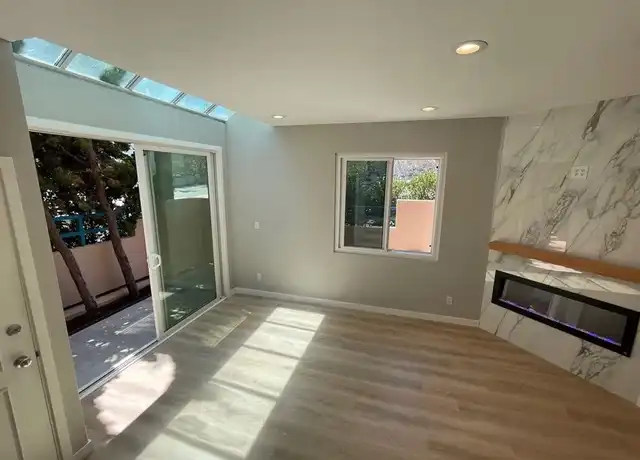 Property at 436 E Spruce Ave #113, Inglewood, CA, 90301, 2 beds, 2.5 baths, [object Object]