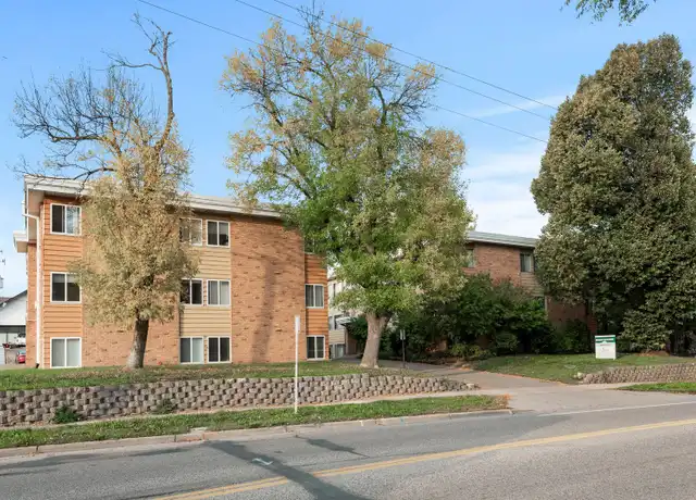 Property at 2370 County Rd E Unit 10, St Paul, MN, 55112, 2 beds, 1 bath, [object Object]