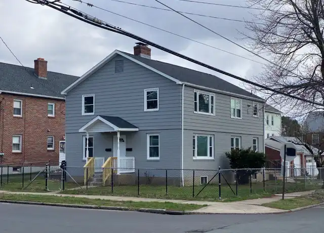 Property at 32 Hayes St Unit 2nd, New Britain, CT, 06053, 3 beds, 1 bath, [object Object]