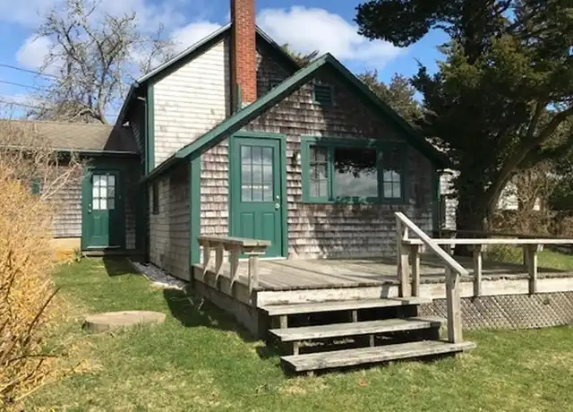 Property at 6 Cape Bial Unit WEEKLY, Westport, MA, 02790, 2 beds, 1 bath, [object Object]
