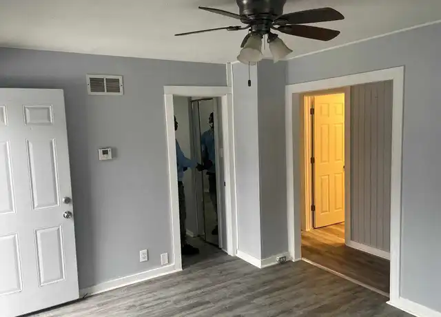 Property at 1632 Midway Dr, Rockford, IL, 61103, 2 beds, 1 bath, [object Object]