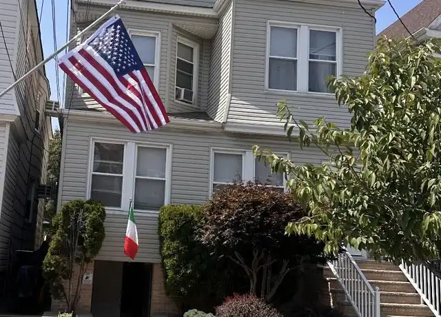 Property at 103 John F. Kennedy Blvd, Bayonne, NJ, 07002, 3 beds, 1 bath, [object Object]
