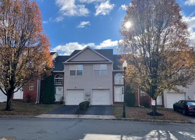 Property at 127 Tulip Ln, Ewing, NJ, 08638, 2 beds, 2.5 baths, [object Object]