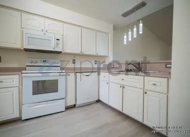 Property at 840 SE 8th St Unit 840, Cape Coral, FL, 33990, 2 beds, 2 baths, [object Object]