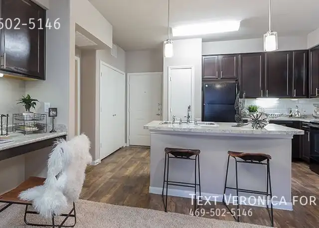 Property at 515 E Slaughter Ln, Austin, TX, 78744, 2 beds, 2 baths, [object Object]