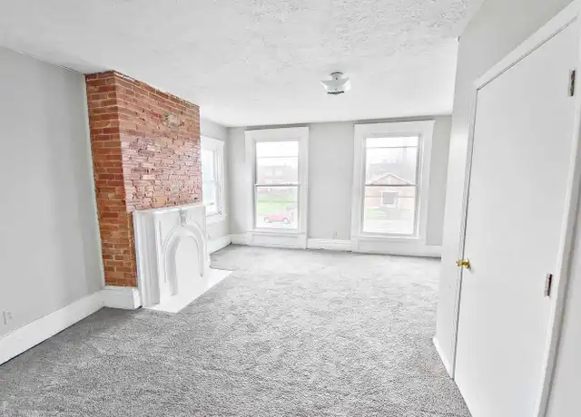 Property at 2224 W Jefferson St Unit 2, Louisville, KY, 40212, 1 bed, 1 bath, [object Object]