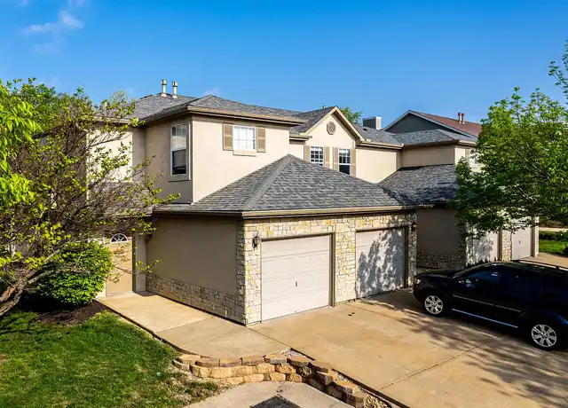 Property at PineCrest Townhomes - 15303 W 128th St, Olathe, KS, 66062, 2-3 beds, 2.5 baths, [object Object]