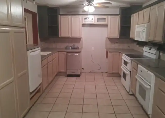 Property at 1710 S Cedar Ave, Broken Arrow, OK, 74012, 4 beds, 2 baths, [object Object]