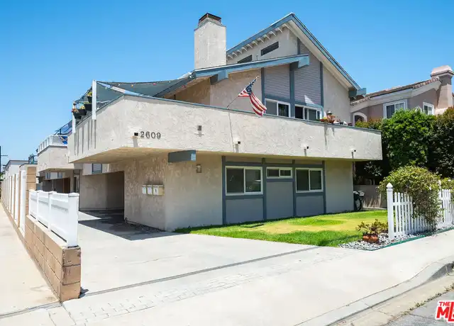 Property at 2609 Rockefeller Ln #2, Redondo Beach, CA, 90278, 3 beds, 2 baths, [object Object]
