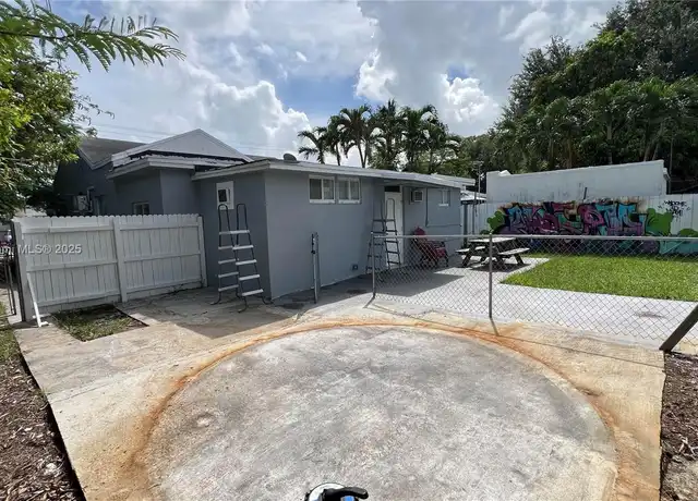 Property at 113 NW 35th St, Miami, FL, 33127, 2 beds, 1 bath, [object Object]
