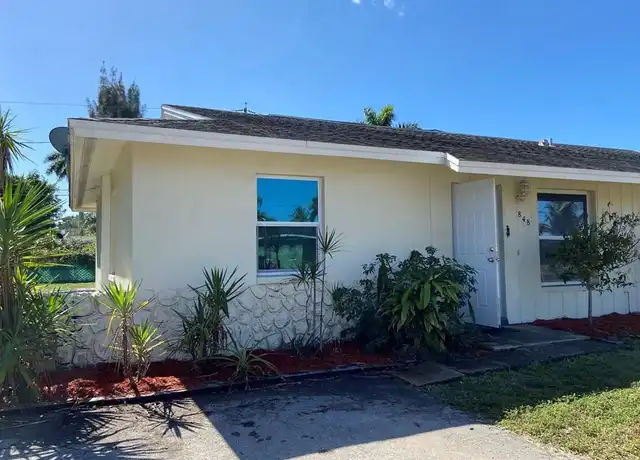 Property at 848 96th Ave N, Naples, FL, 34108, 2 beds, 1 bath, [object Object]