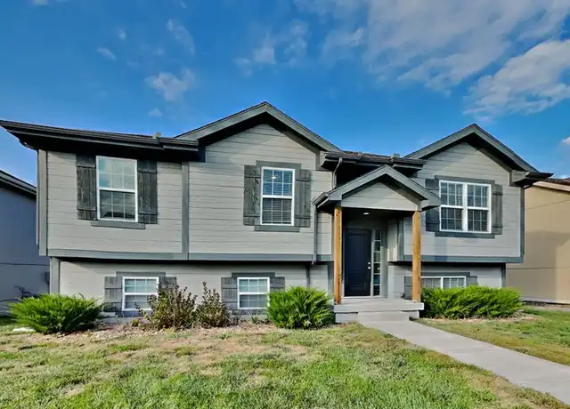 Property at 202 Ramblewood Dr, Raymore, MO, 64083, 3 beds, 3 baths, [object Object]