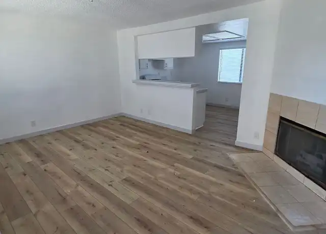 Property at 11702 York Ave Unit 7, Hawthorne, CA, 90250, 1 bed, 1 bath, [object Object]